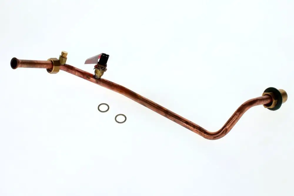 Kupferrohr mit zwei Verbindungsstücken und einem Ventil, möglicherweise für Heizungs- oder Klimaanlagen. Markierung mit Bosch-Symbol sichtbar.